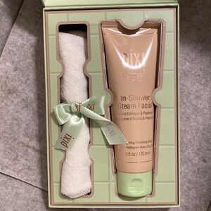 Pixi in-shower steam facial set. New in box